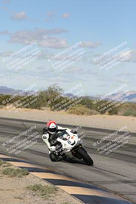 media/Nov-16-2025-Race Pace (Sun) [[8c5fa54630]]/Verified Riders/4-Turn 3 Inside (1050am)/